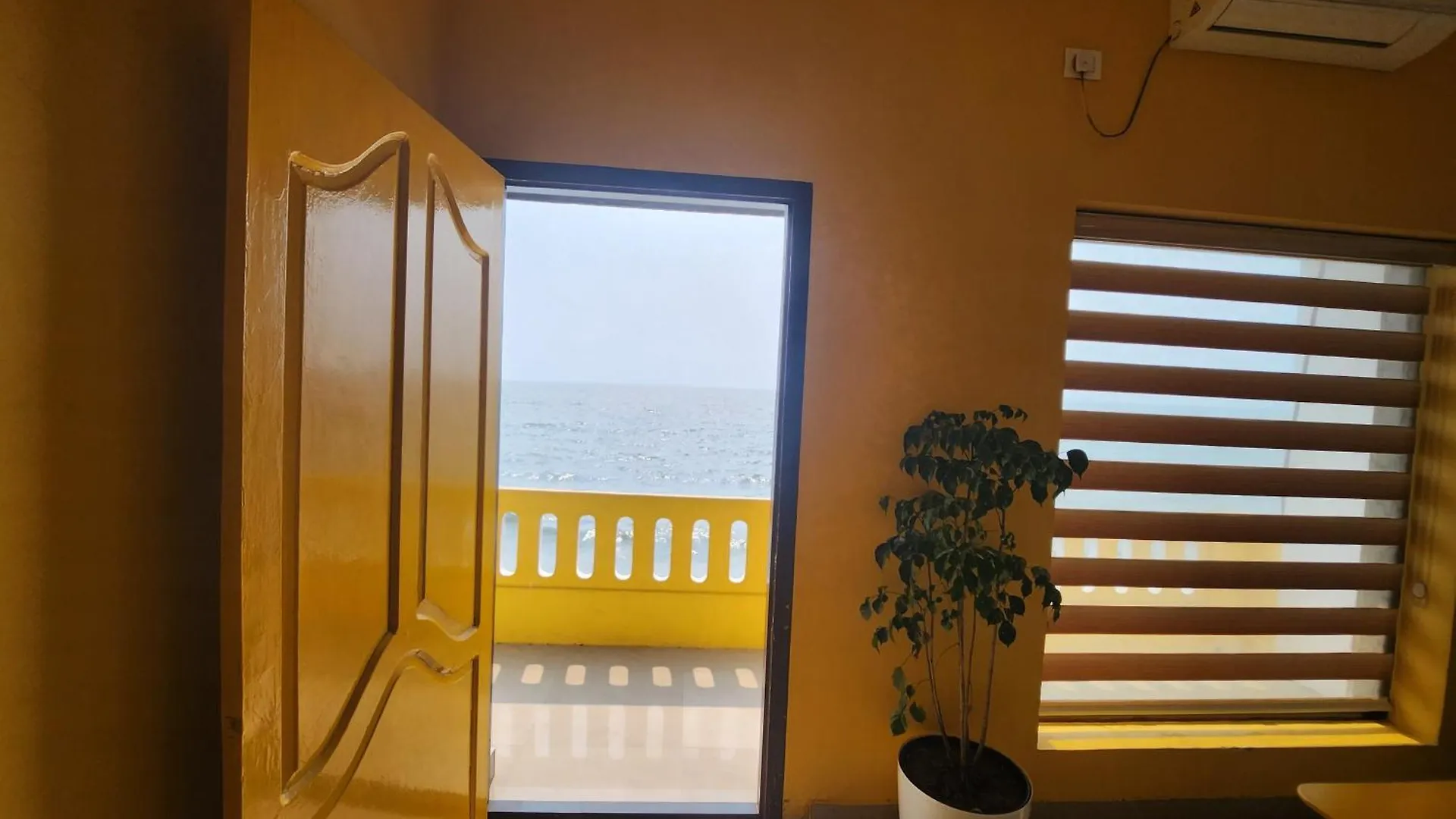 Uday'S Sea Green Pallipuram Hotel