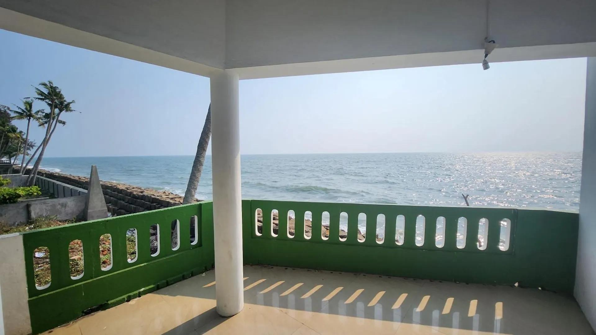 Uday'S Sea Green Pallipuram Hotel